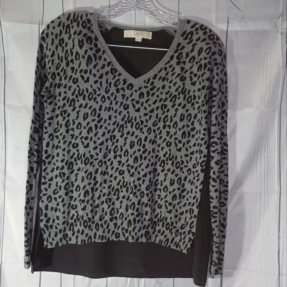 Loft long sleeve animal print top